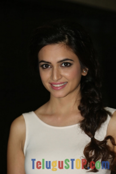 Kriti kharbanda pics- Photos,Spicy Hot Pics,Images,High Resolution WallPapers Download