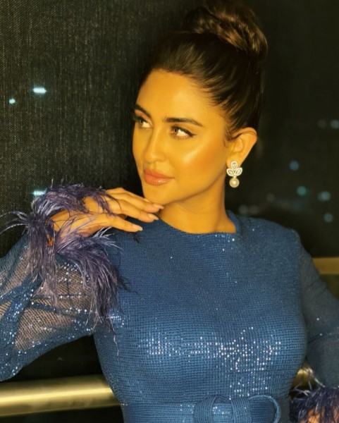 Krystle dsouza looks beautiful and impresses her fans-Karan Krystle, Karantacker, Krystle, Krystle Dsouza, Krystledsouza Photos,Spicy Hot Pics,Images,High Resolution WallPapers Download