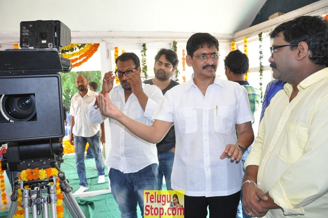 Kurra thoofan movie opening- Photos,Spicy Hot Pics,Images,High Resolution WallPapers Download