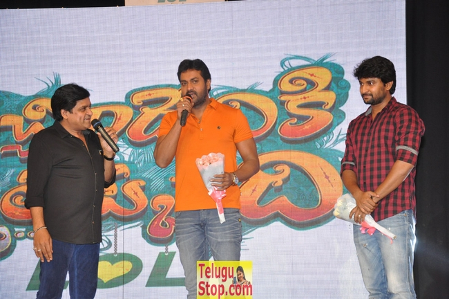Lacchimdeviki o lekkundi audio launch- Photos,Spicy Hot Pics,Images,High Resolution WallPapers Download