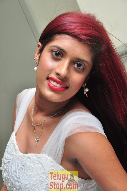 Liza reddy latest stills- Photos,Spicy Hot Pics,Images,High Resolution WallPapers Download