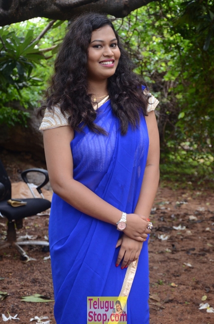 Maggi meghana stills- Photos,Spicy Hot Pics,Images,High Resolution WallPapers Download