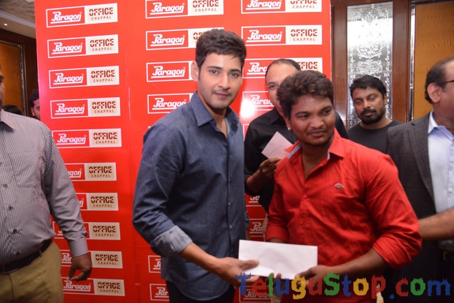 Maheshbabu at paragon cheppal press meet- Photos,Spicy Hot Pics,Images,High Resolution WallPapers Download