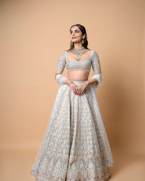 Manushi chhillar is sizzling with a cute half sari look-Actressmanushi, Manushichhillar, Manushi Chillar Photos,Spicy Hot Pics,Images,High Resolution WallPapers Download