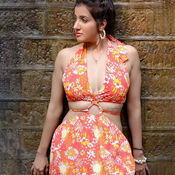 Marathi beauty archana singh rajput is making waves with glamor beauty-Actress, Actressarchana, Archana, Archanasingh, Rajput, Singh, Tvactress Photos,Spicy Hot Pics,Images,High Resolution WallPapers Download