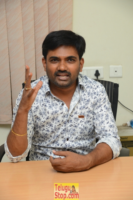 Maruthi interview stills- Photos,Spicy Hot Pics,Images,High Resolution WallPapers Download