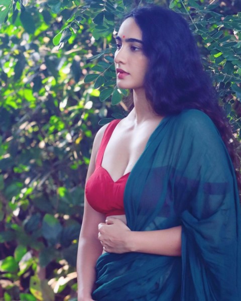 Megha shukla shooting cupids arrow in saree looks-Actressmegha, Megha Shukla, Meghashukla, Meghna Shukla, Shukla Photos,Spicy Hot Pics,Images,High Resolution WallPapers Download