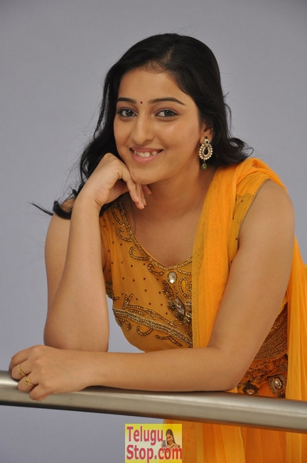 Mouryani new stills- Photos,Spicy Hot Pics,Images,High Resolution WallPapers Download