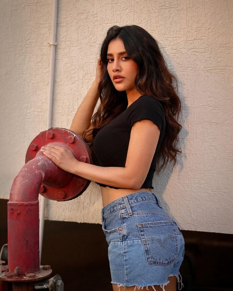 Nabha natesh who is stealing the hearts of chitti potti jeans soft boy-Actressnabha, Nabha Natesh, Nabhanatesh, Nabha Natesh Hd Photos,Spicy Hot Pics,Images,High Resolution WallPapers Download