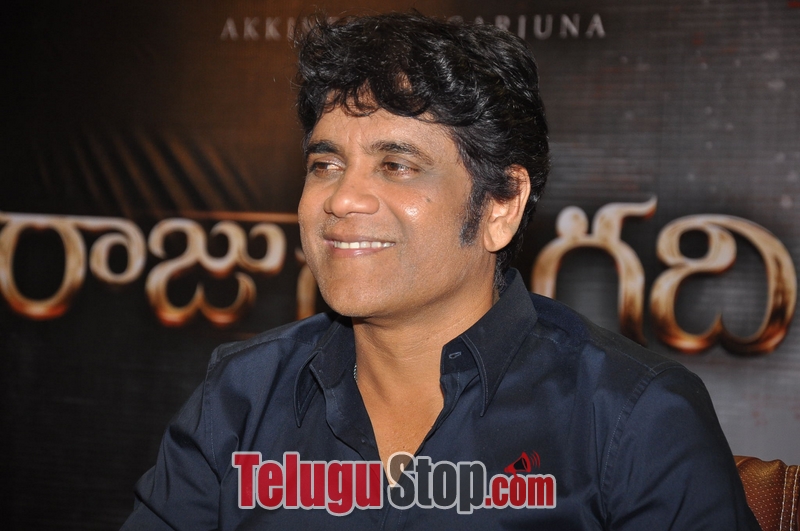 Nagarjuna interview stills raju gari gadhi 2 movie- Photos,Spicy Hot Pics,Images,High Resolution WallPapers Download