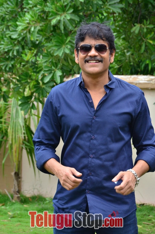 Nagarjuna interview stills- Photos,Spicy Hot Pics,Images,High Resolution WallPapers Download