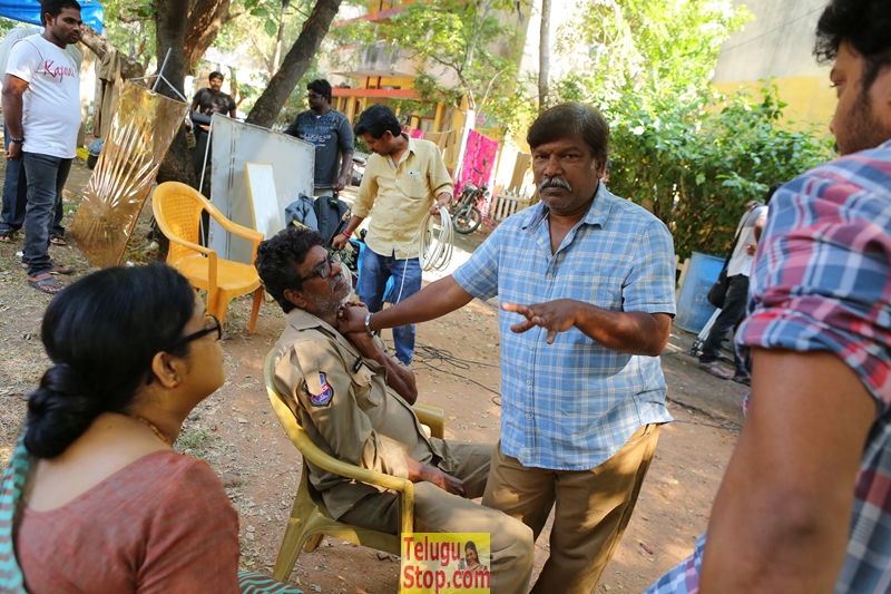 Nakshatram movie working stills 2- Photos,Spicy Hot Pics,Images,High Resolution WallPapers Download