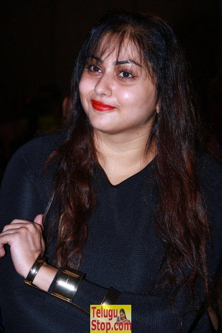 Namitha latest pics- Photos,Spicy Hot Pics,Images,High Resolution WallPapers Download