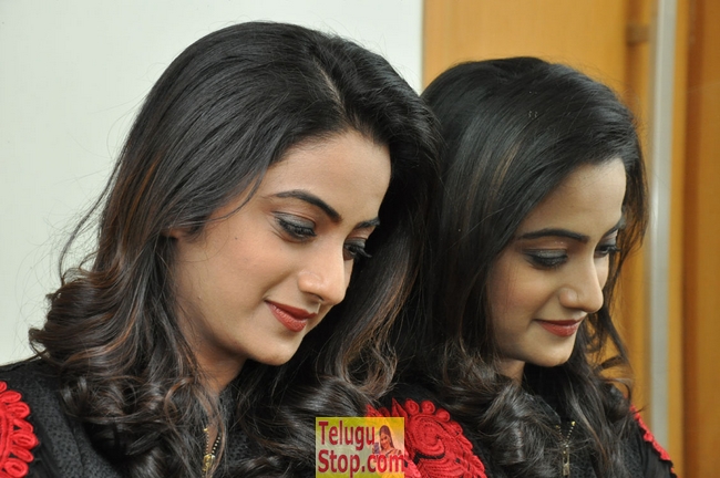Namitha pramod new stills 2- Photos,Spicy Hot Pics,Images,High Resolution WallPapers Download