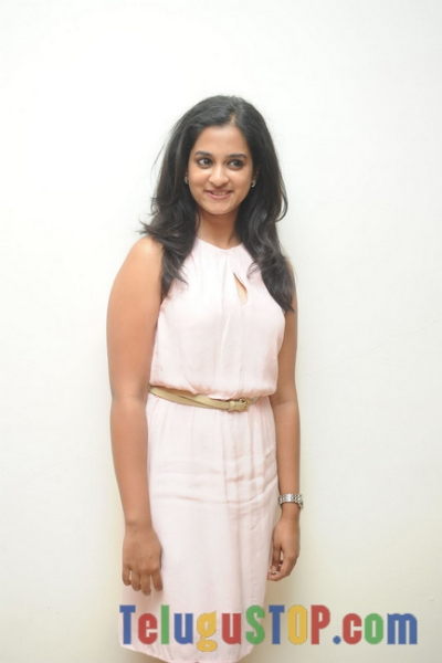 Nandha latest pics- Photos,Spicy Hot Pics,Images,High Resolution WallPapers Download