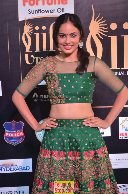 Nandita swetha stills 2- Photos,Spicy Hot Pics,Images,High Resolution WallPapers Download