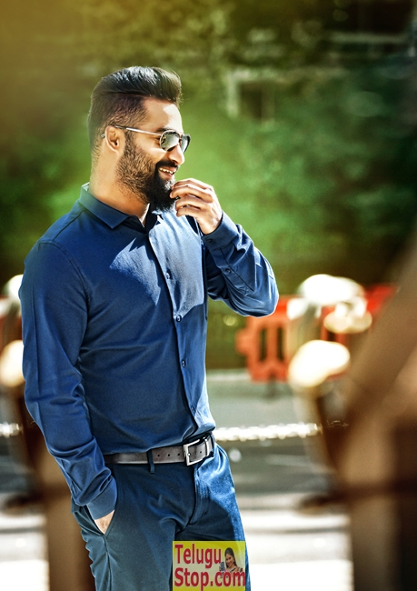 Nannaku prematho first look- Photos,Spicy Hot Pics,Images,High Resolution WallPapers Download