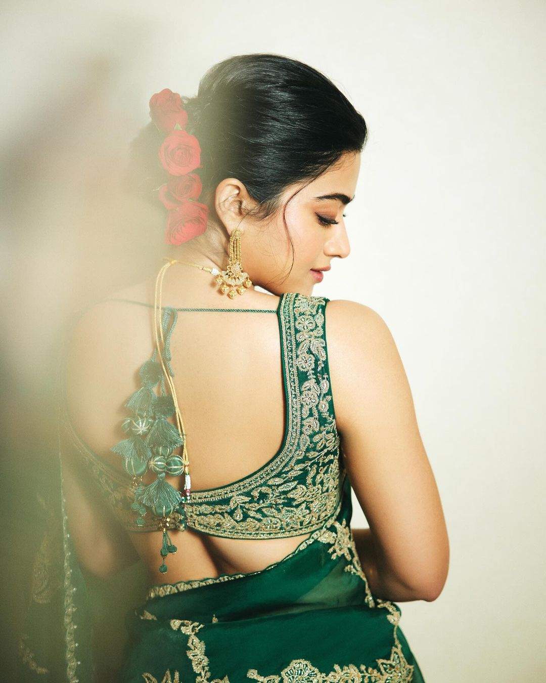 National crush rashmika mandanna latest images-Rashmika Photos,Spicy Hot Pics,Images,High Resolution WallPapers Download