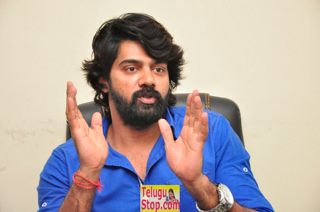 Naveen chandra stills- Photos,Spicy Hot Pics,Images,High Resolution WallPapers Download