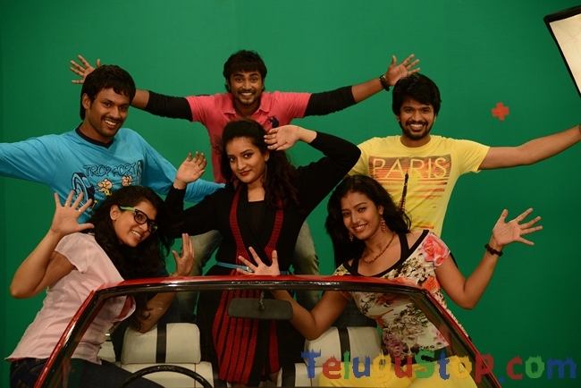 Nede chudandi movie stills- Photos,Spicy Hot Pics,Images,High Resolution WallPapers Download