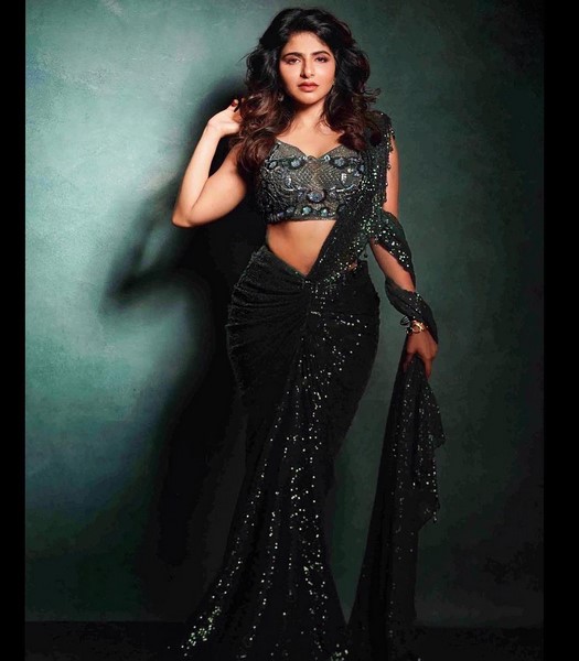 Never seen aishwarya menon look so beautiful in saree-Actressiswarya, Aishwarya Menon, Aishwaryamenon, Aiswarya Menon, Ishwarya, Ishwarya Menon, Iswarya Menon, Iswaryamenon Photos,Spicy Hot Pics,Images,High Resolution WallPapers Download