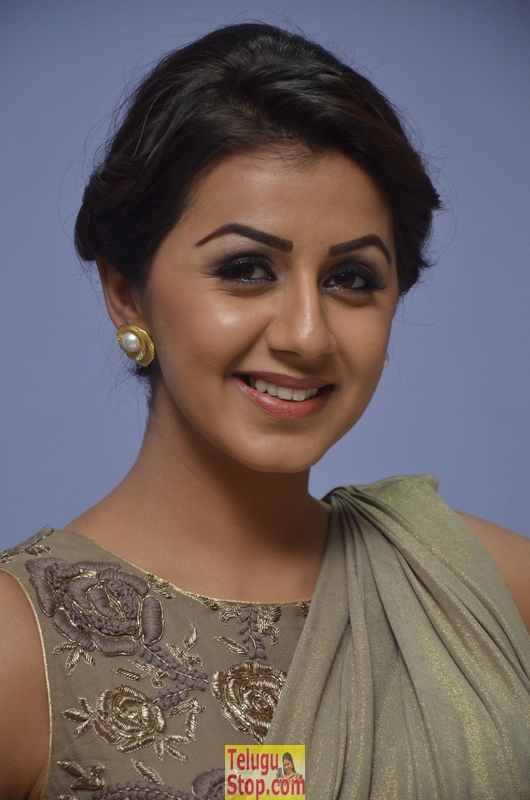 Nikki galrani new pics 2- Photos,Spicy Hot Pics,Images,High Resolution WallPapers Download