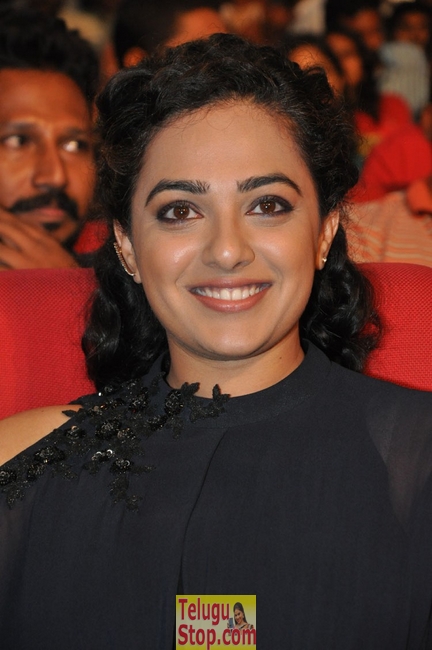 Nitya menen new stills- Photos,Spicy Hot Pics,Images,High Resolution WallPapers Download