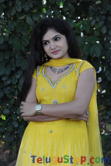 Noorjahan latest stils- Photos,Spicy Hot Pics,Images,High Resolution WallPapers Download