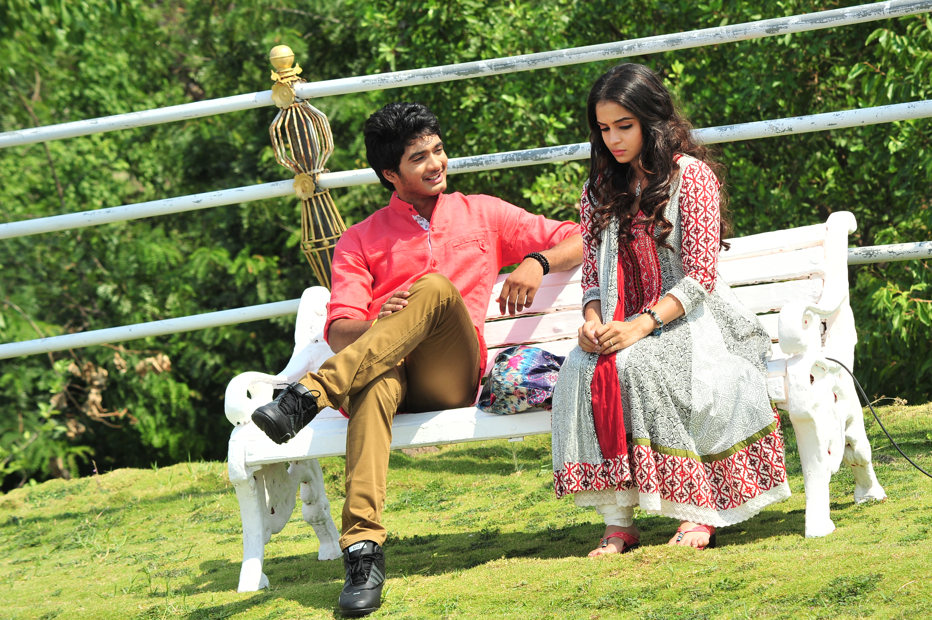 Nuvve naa bangaram movie stills 2- Photos,Spicy Hot Pics,Images,High Resolution WallPapers Download