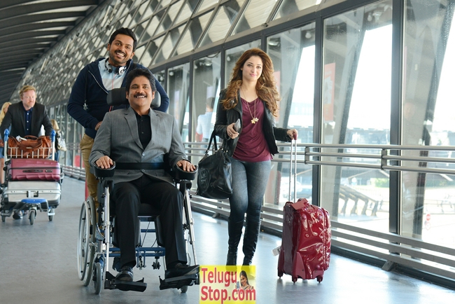 Oopiri film latest stills- Photos,Spicy Hot Pics,Images,High Resolution WallPapers Download