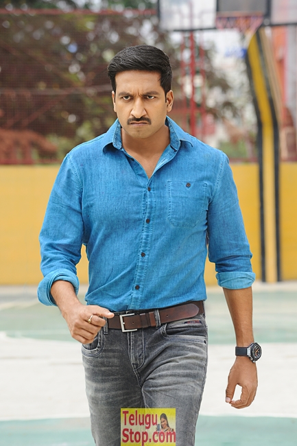Oxygen movie gopichand new stills- Photos,Spicy Hot Pics,Images,High Resolution WallPapers Download