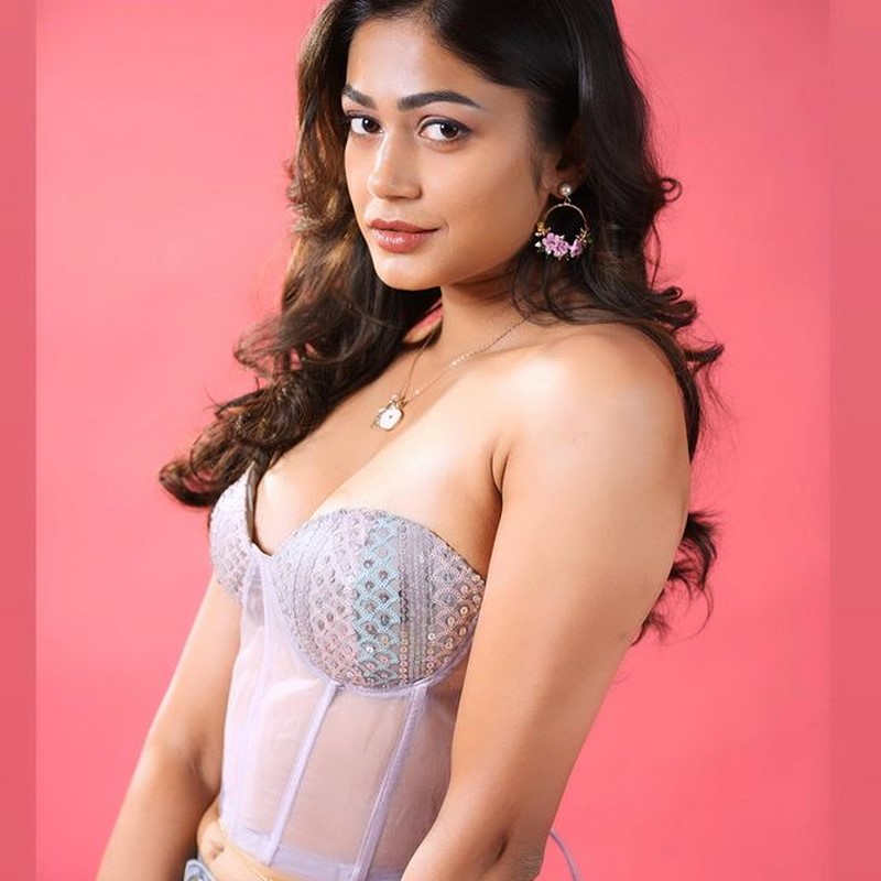 Payal radhakrishna poses for photoshoots with a glamourous smile- Photos,Spicy Hot Pics,Images,High Resolution WallPapers Download