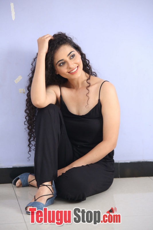 Payal wadhwa spicy photos- Photos,Spicy Hot Pics,Images,High Resolution WallPapers Download