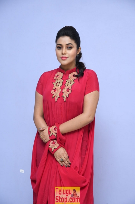 Poorna new stills 3- Photos,Spicy Hot Pics,Images,High Resolution WallPapers Download