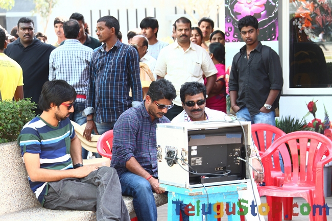 Power movie working stills- Photos,Spicy Hot Pics,Images,High Resolution WallPapers Download