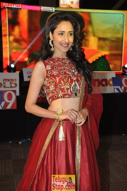 Pragya jaiswal new stills- Photos,Spicy Hot Pics,Images,High Resolution WallPapers Download