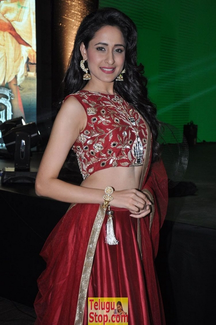 Pragya jaiswal new stills- Photos,Spicy Hot Pics,Images,High Resolution WallPapers Download