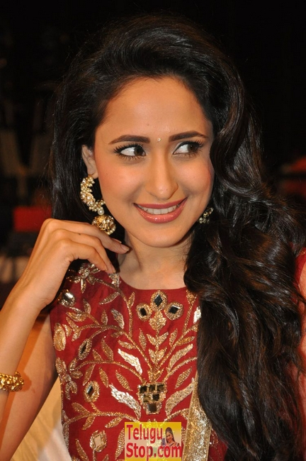 Pragya jaiswal new stills- Photos,Spicy Hot Pics,Images,High Resolution WallPapers Download