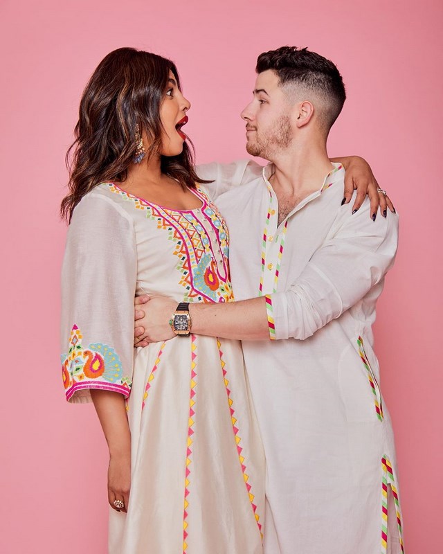 Priyanka chopra celebrated holi-Holi, Holi Celebrates, Hotactress, Nick Jonas, Priyanka Chopra, Priyankachopra Photos,Spicy Hot Pics,Images,High Resolution WallPapers Download