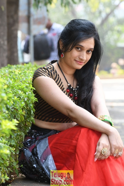 Priyanka pallavi new stills 2- Photos,Spicy Hot Pics,Images,High Resolution WallPapers Download