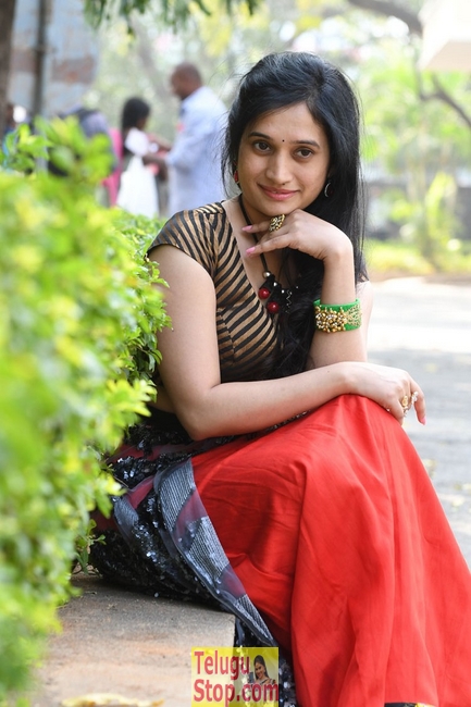 Priyanka pallavi new stills 2- Photos,Spicy Hot Pics,Images,High Resolution WallPapers Download