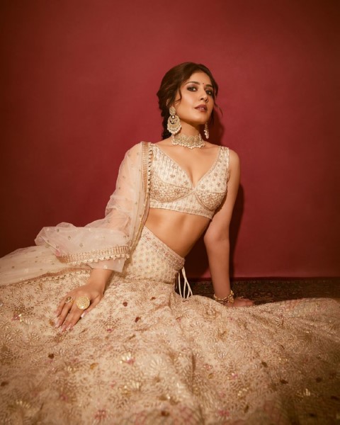 Raashi khanna is rocking social media with her saree look photos-Actressraashi, Actressrashi, Raashi Khanna, Raashikhanna, Rashi Khanna, Rashikhanna Photos,Spicy Hot Pics,Images,High Resolution WallPapers Download