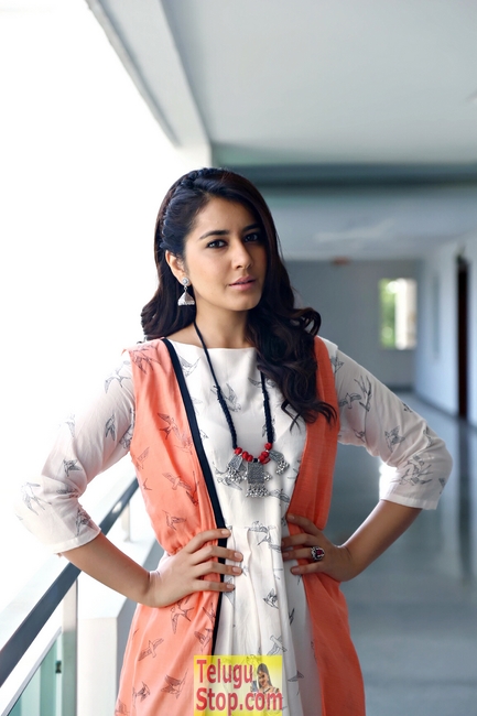 Raashi khanna new gallery- Photos,Spicy Hot Pics,Images,High Resolution WallPapers Download