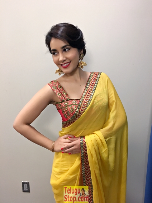 Raashi khanna new gallery 2- Photos,Spicy Hot Pics,Images,High Resolution WallPapers Download
