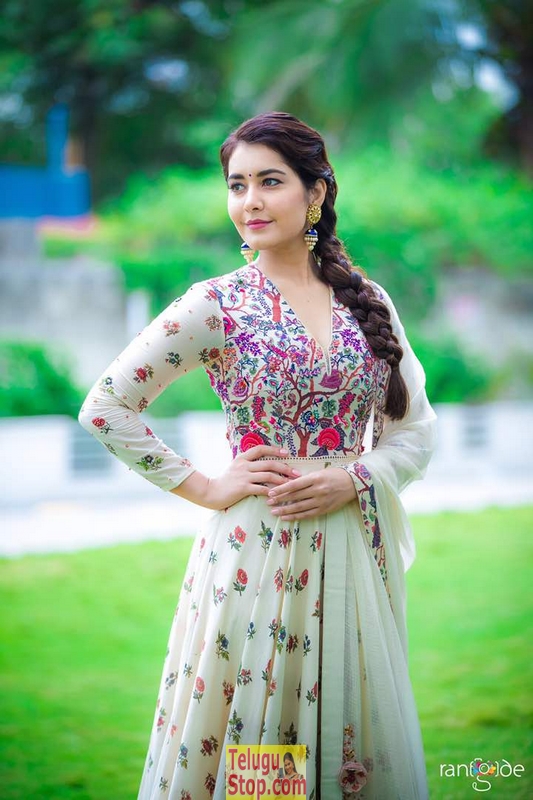 Raashi khanna new stills 8- Photos,Spicy Hot Pics,Images,High Resolution WallPapers Download