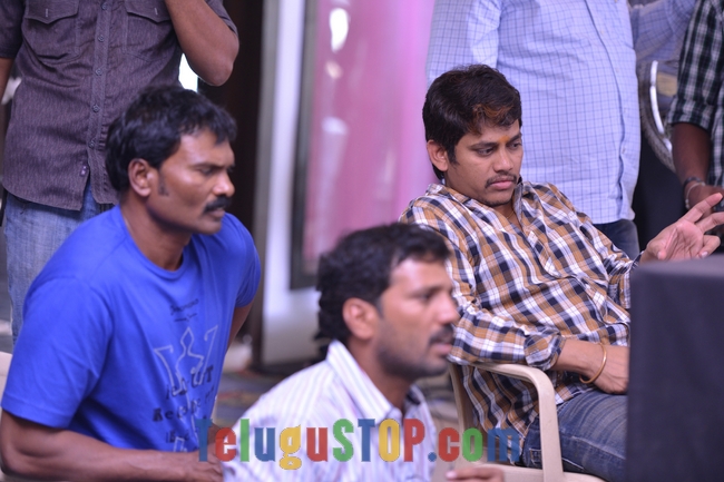 Rabhasa movie working stills- Photos,Spicy Hot Pics,Images,High Resolution WallPapers Download