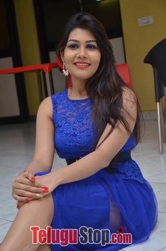 Rachana smith latest pics- Photos,Spicy Hot Pics,Images,High Resolution WallPapers Download