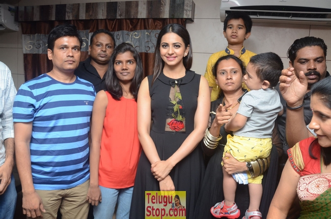 Rakul preet singh launches sahara cafe- Photos,Spicy Hot Pics,Images,High Resolution WallPapers Download