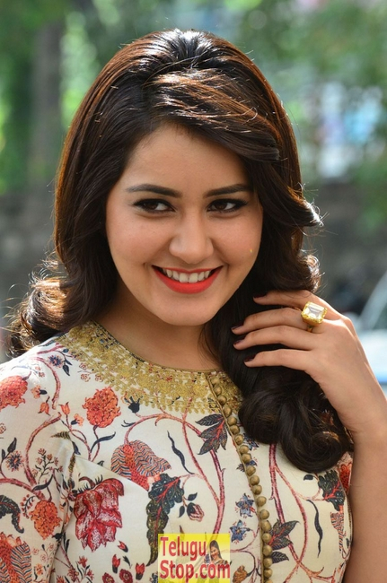 Rashi khanna latest stills 2- Photos,Spicy Hot Pics,Images,High Resolution WallPapers Download