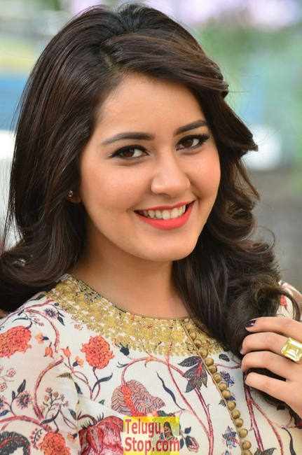 Rashi khanna latest stills 2- Photos,Spicy Hot Pics,Images,High Resolution WallPapers Download